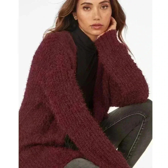 JustFab Fuzzy Burgundy Wine Open Cardigan - Picture 1 of 10